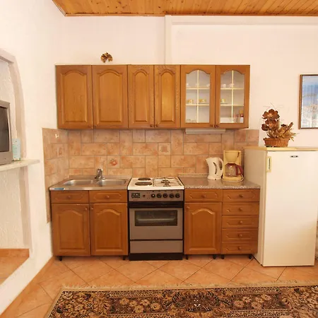 Apartament Danica 271 *
