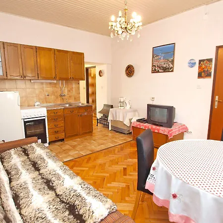 Danica 271 Apartment