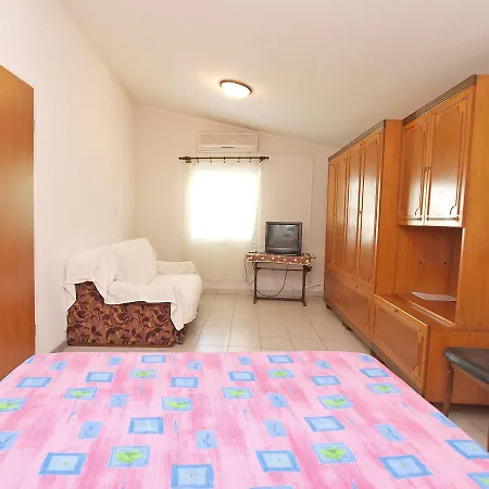 Apartament Danica 271