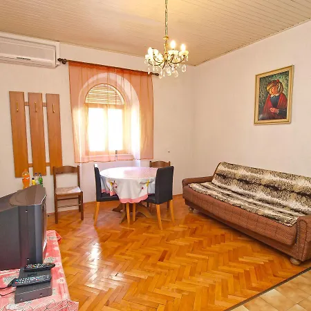Danica 271 Apartment Vrsar